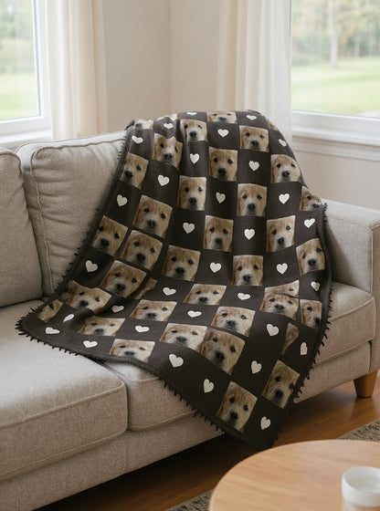 Plaid mosaïque chien sur canapé
